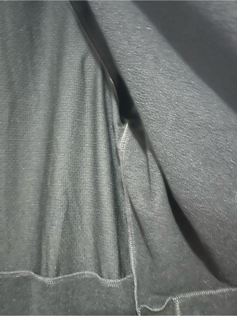 ASICS ventilated  jacket - Picture 4 of 6